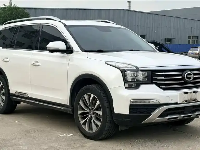 GAC Trumpchi GS8 320 T 2 WD Luxury Connected (7-seat)