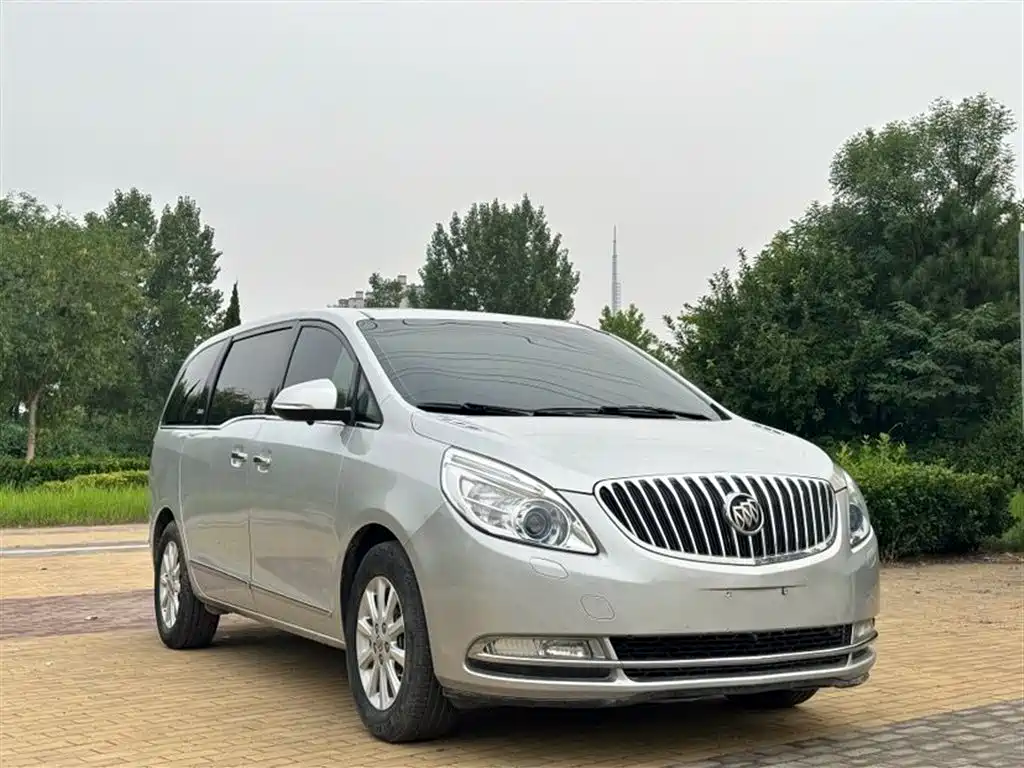 Buick GL8 3.0 L XT Luxury Business Flagship