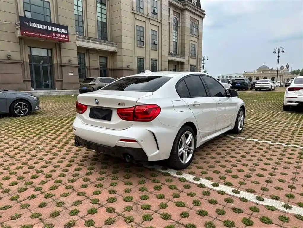 BMW 1 Series 120 i M Sport Night