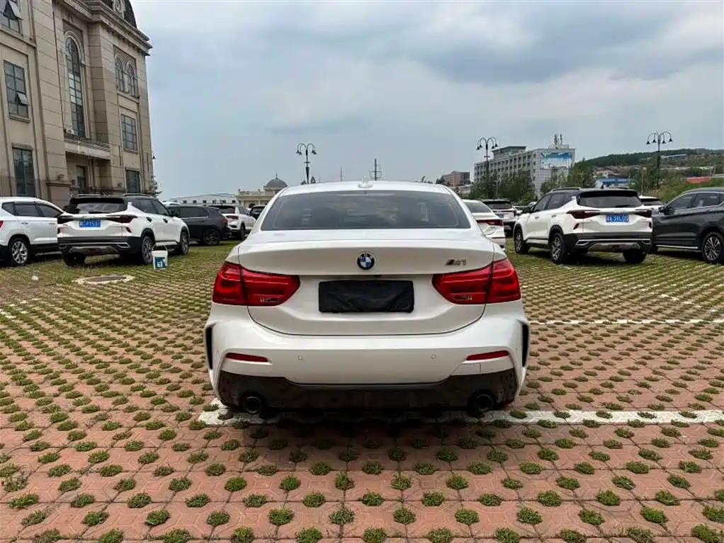 BMW 1 Series 120 i M Sport Night