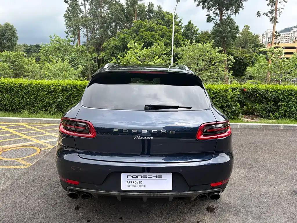 Macan Macan 2.0 T
