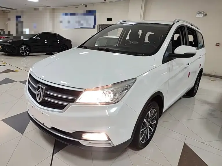 Baojun 730 宝骏730 2019款 1.5 T 手动时尚型 7座 国V