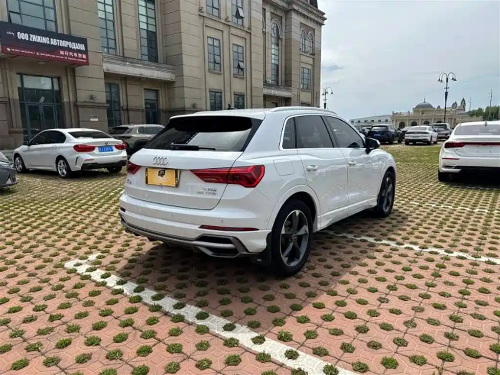 Audi Q3 35 TFSI Fashion Dynamic