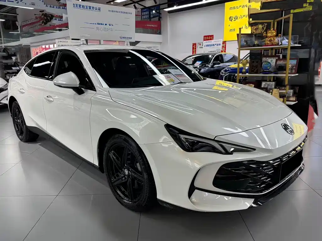 MG7 1.5 T DCT Supreme Beauty Comfort Enjoyment