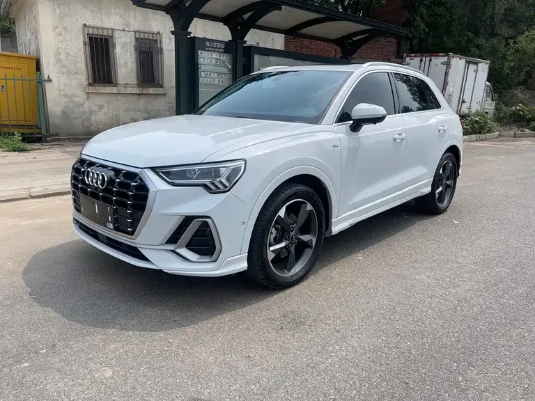 Audi Q3 35 TFSI Fashion Dynamic