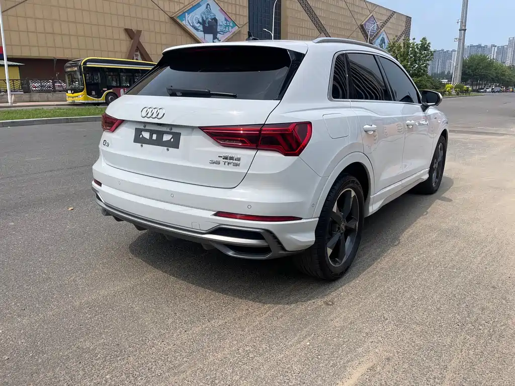 Audi Q3 35 TFSI Fashion Dynamic