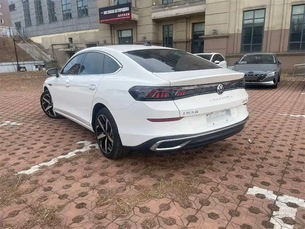 Lamando Lamando L 280 TSI DSG Spicy Cool