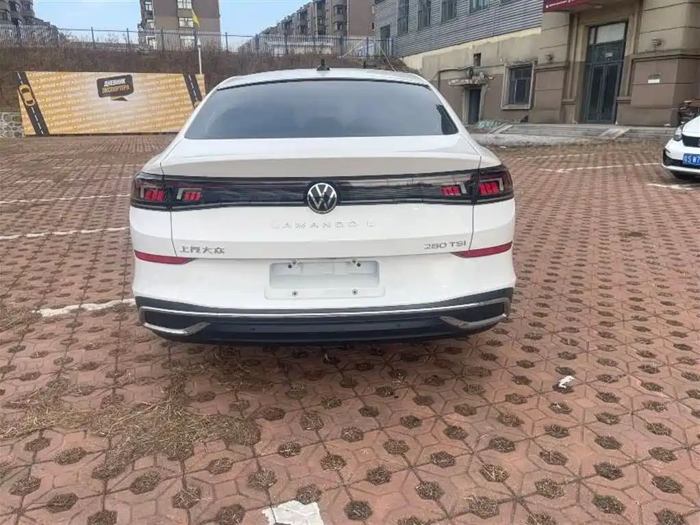 Lamando Lamando L 280 TSI DSG Spicy Cool