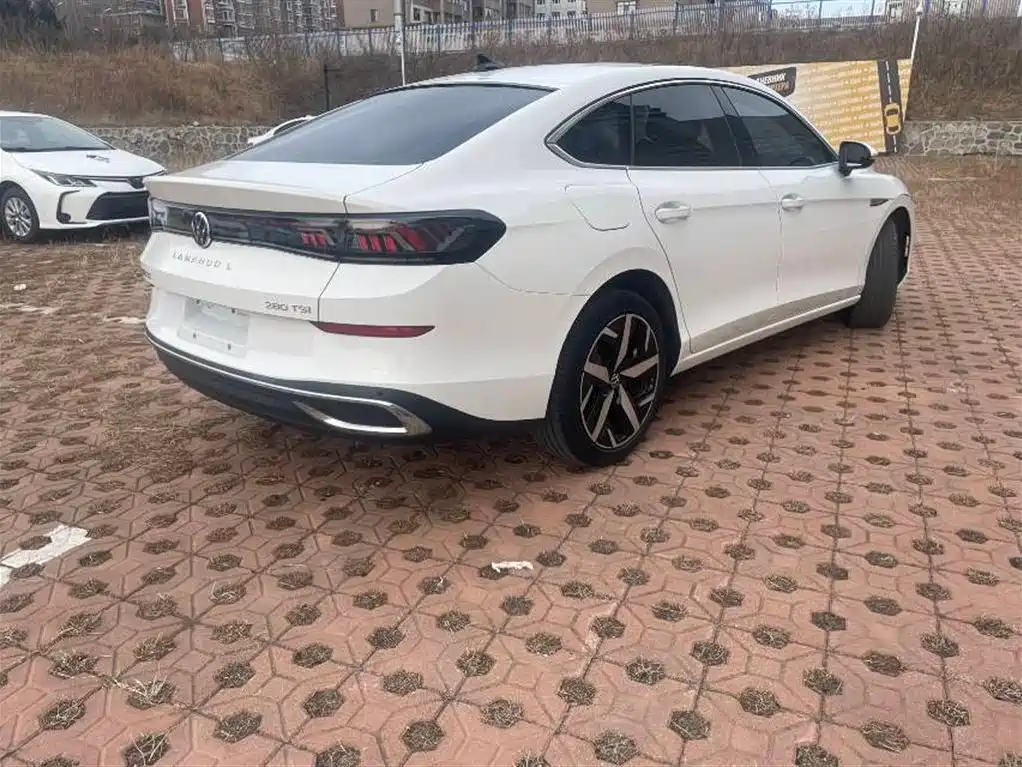 Lamando Lamando L 280 TSI DSG Spicy Cool