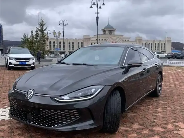 Volkswagen Lamando Lamando L 280 TSI DSG Spicy Cool