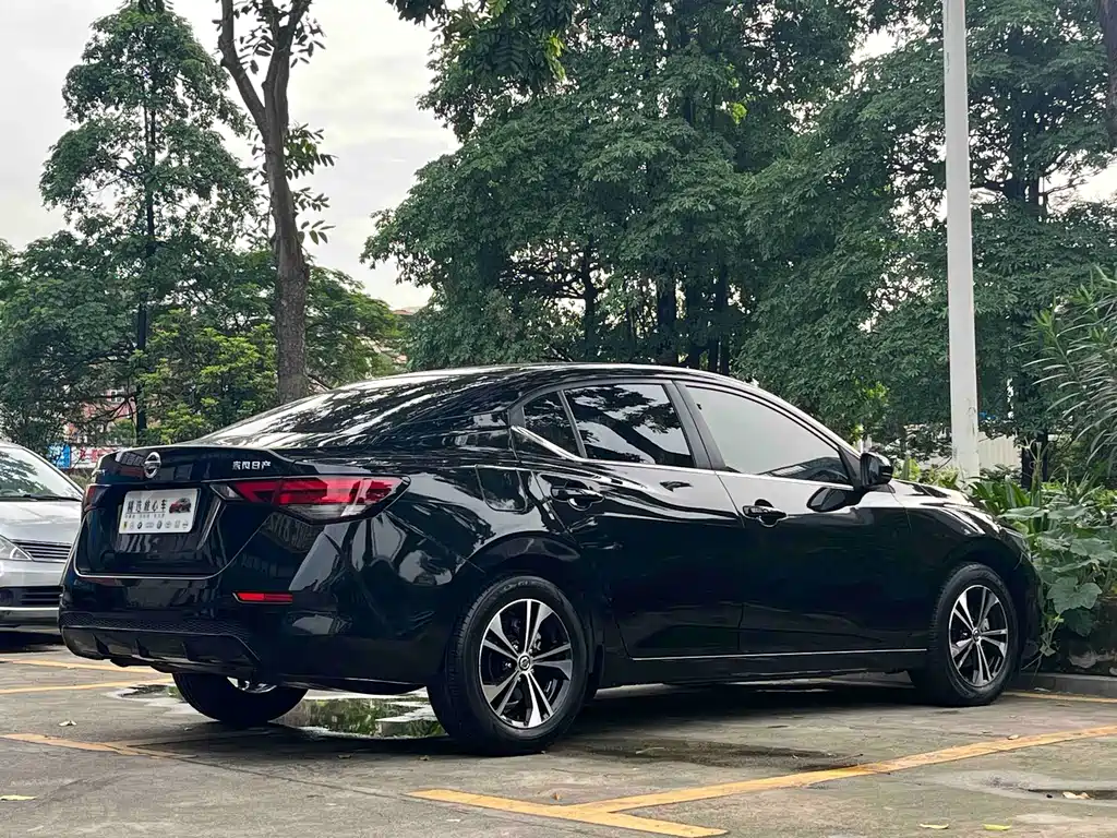 Sylphy 1.6 L XL CVT Joy