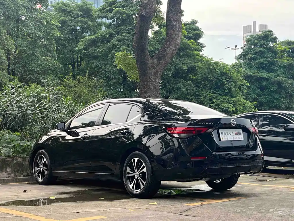 Sylphy 1.6 L XL CVT Joy