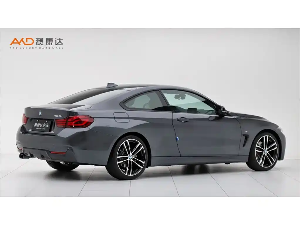 BMW 4 Series 宝马4系2019款 425 i M运动曜夜版