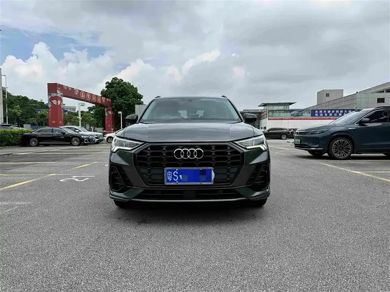 Audi Q3 40 TFSI Fashion Dynamic