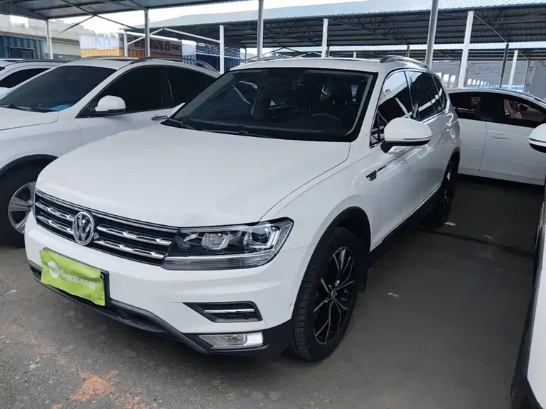 Volkswagen Tiguan L 330 TSI Auto 2 WD Smart Motion Luxury CN-V