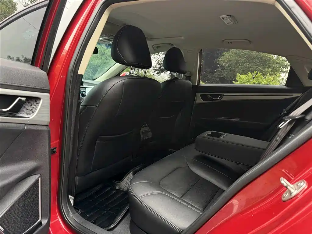 Emgrand GL 1.8 L Manual Elite