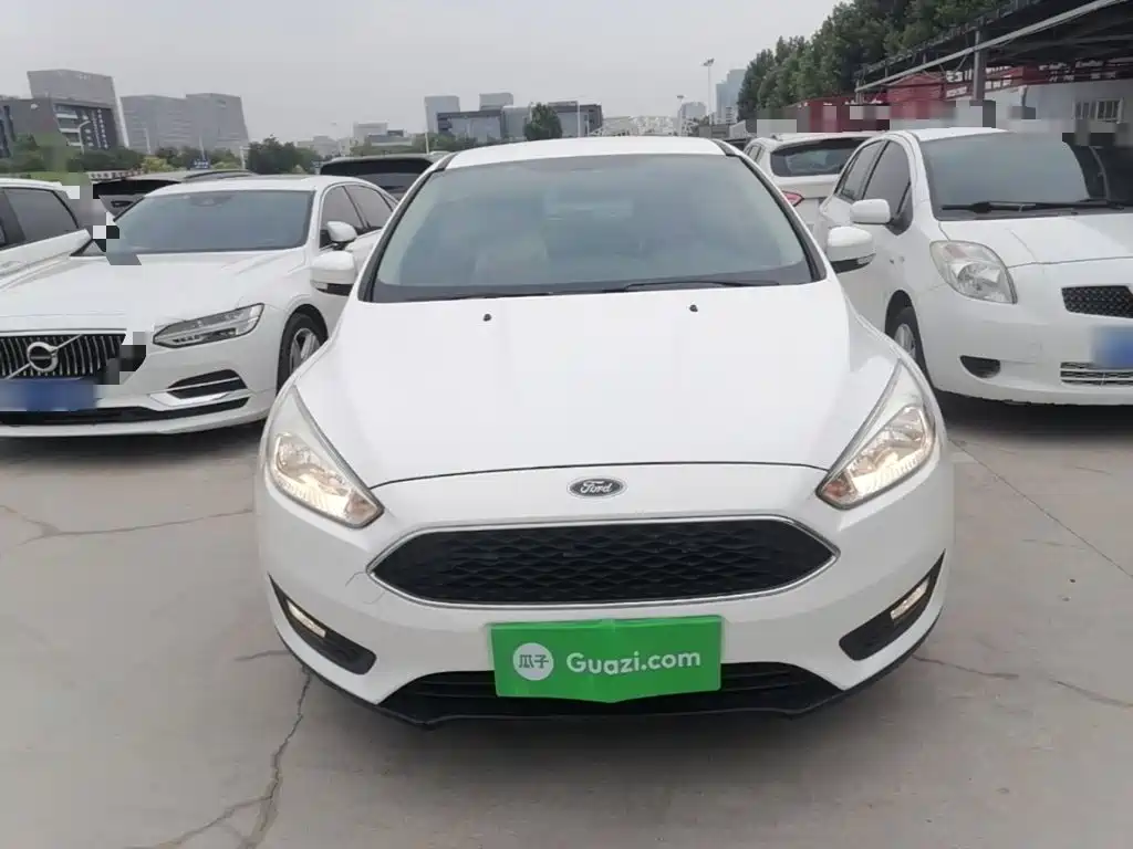 Focus Hatchback 1.6 L Auto Comfort Smart Travel