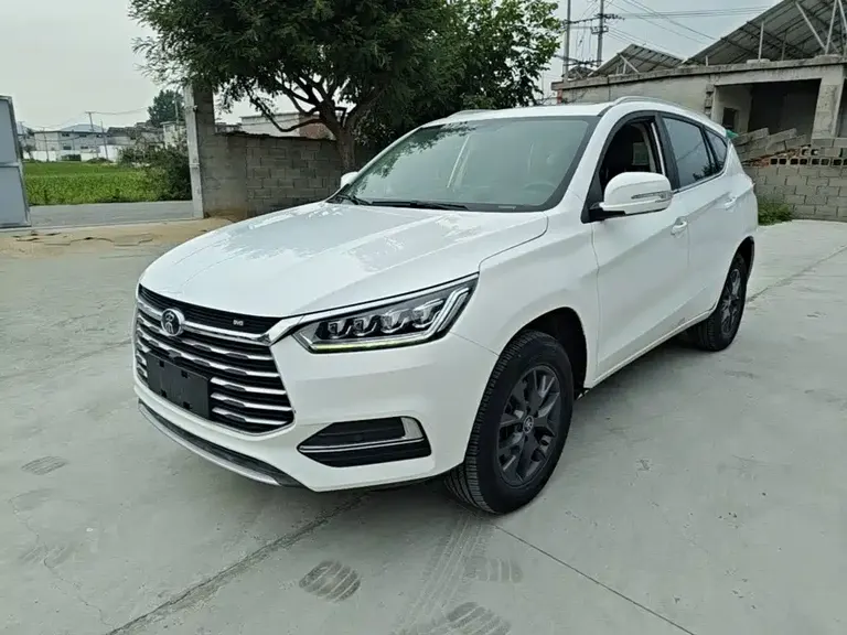 BYD Song 宋 2020款 经典版 1.5 T 手动豪华型