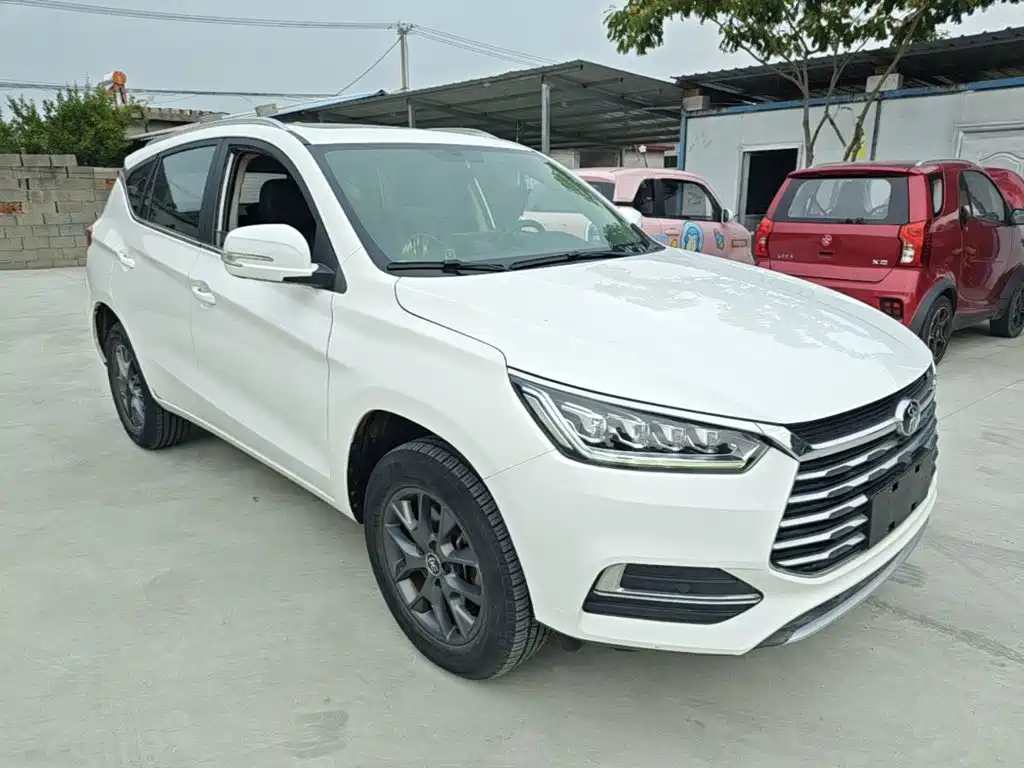 Song 宋 2020款 经典版 1.5 T 手动豪华型
