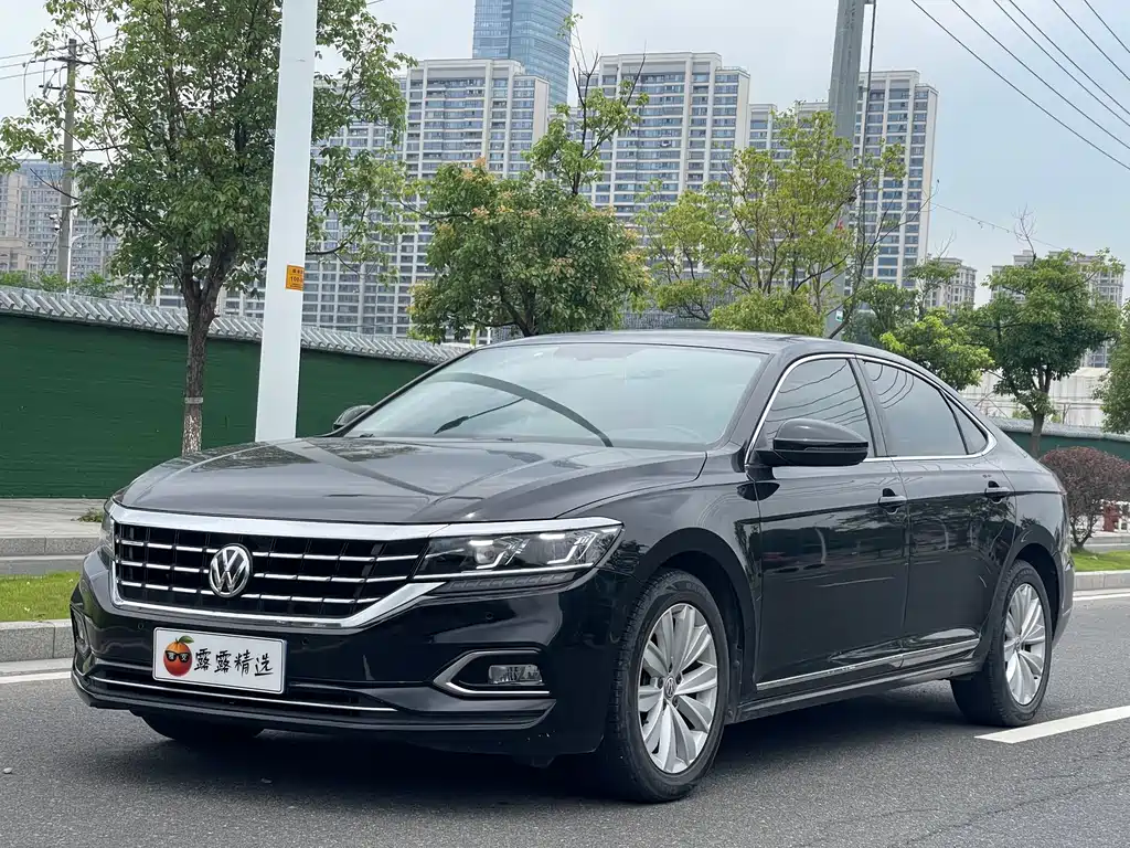 Passat 330 TSI Elite CN-VI