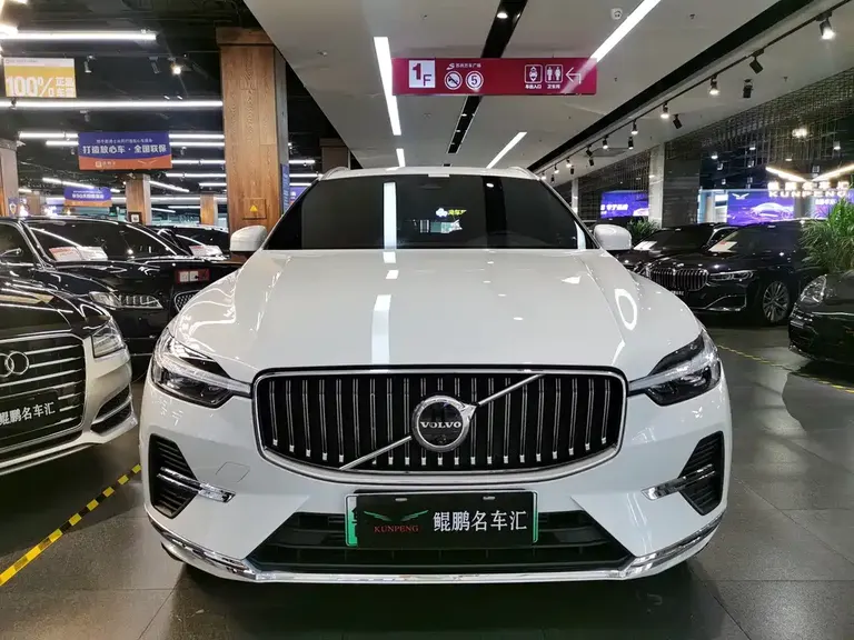Volvo XC60 PHEV PHEV Hybrid Long Range 4 WD Smart Vision Luxury