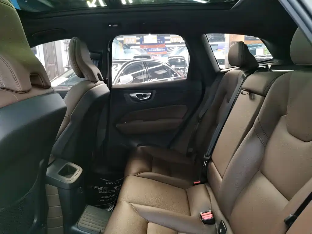 Volvo XC60 PHEV PHEV Hybrid Long Range 4 WD Smart Vision Luxury