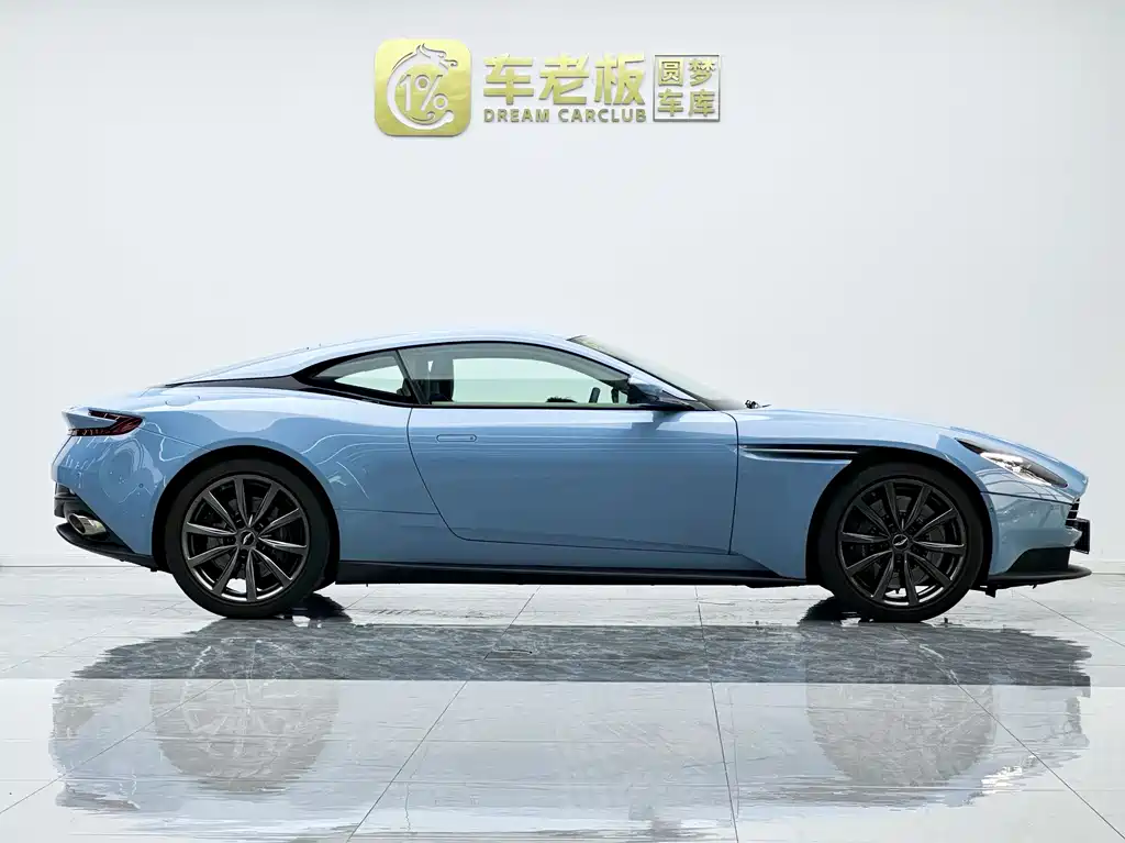 Aston Martin DB11 4.0 T V8 Coupe