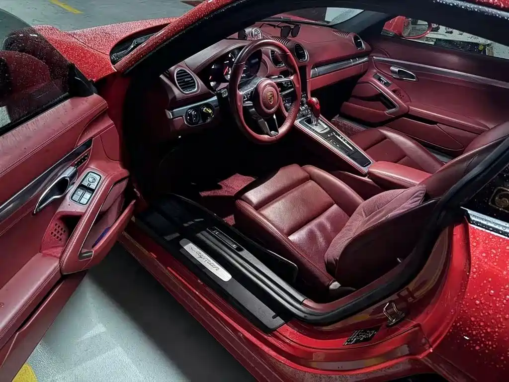Porsche 718 Cayman 2.0 T