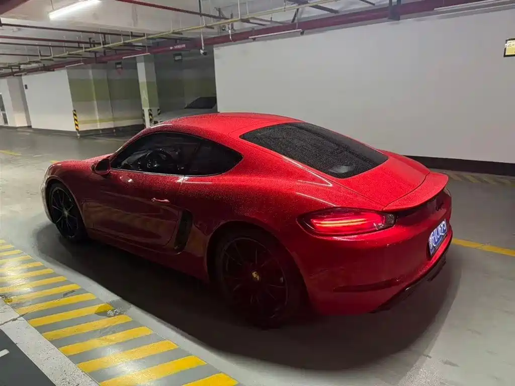 Porsche 718 Cayman 2.0 T