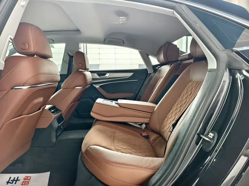 Audi A7 L 45 TFSI quattro Luxury Enjoyment
