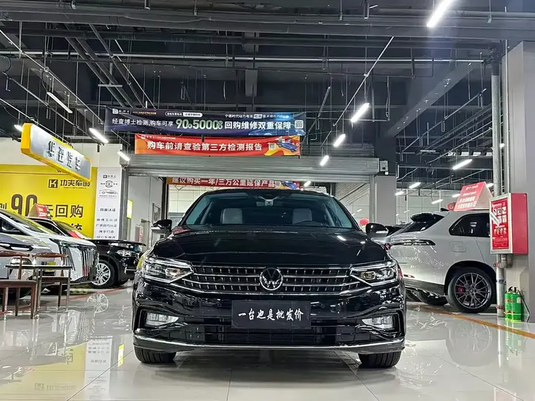 Volkswagen Magotan 200 10 K Commemorative 330 TSI DSG Luxury