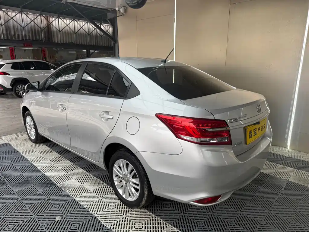 Vios 1.5 L CVT Creation