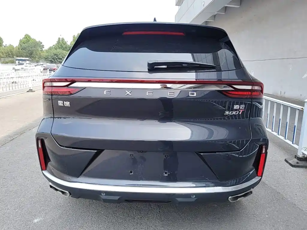 Exeed Lingyun 星途凌云 2023款 300 T 两驱星耀版