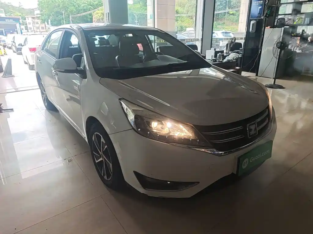 Zotye Z360 1.5 L Manual Luxury