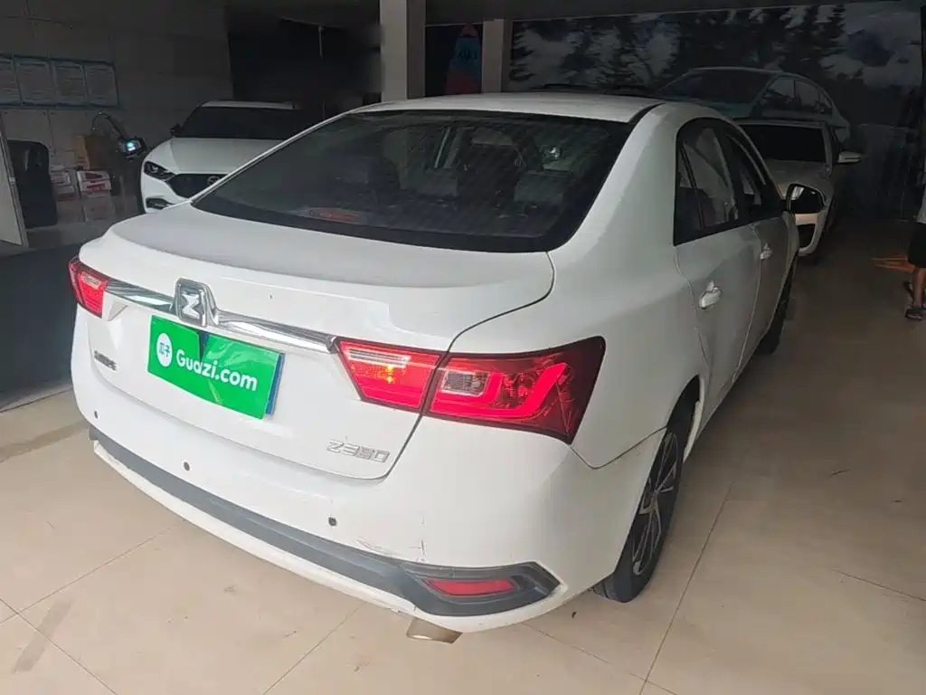 Zotye Z360 1.5 L Manual Luxury