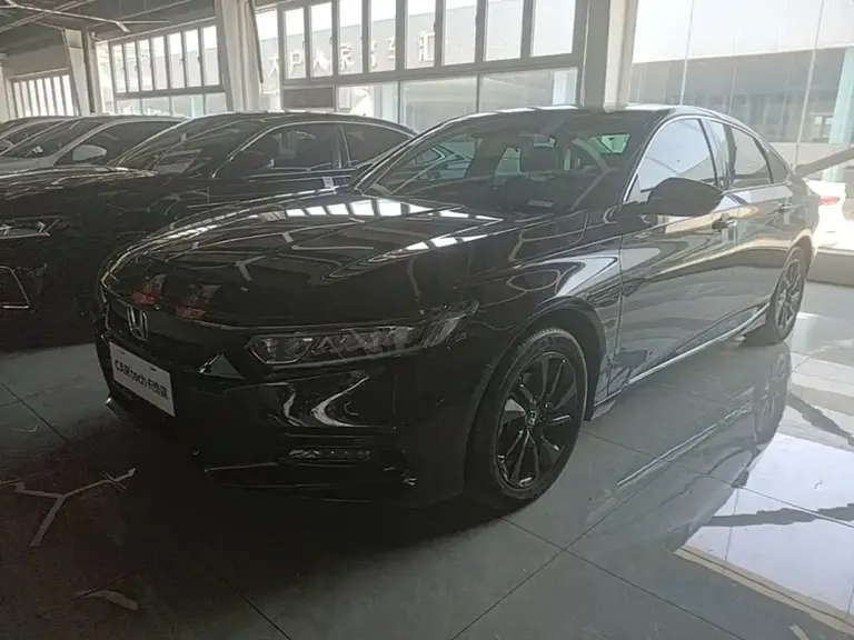 Honda Accord 260 TURBO Luxury · Starry Sky Limited