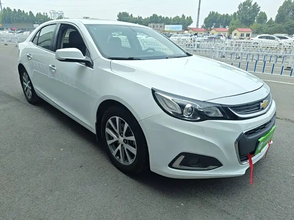 Malibu 2.0 L Auto Luxury