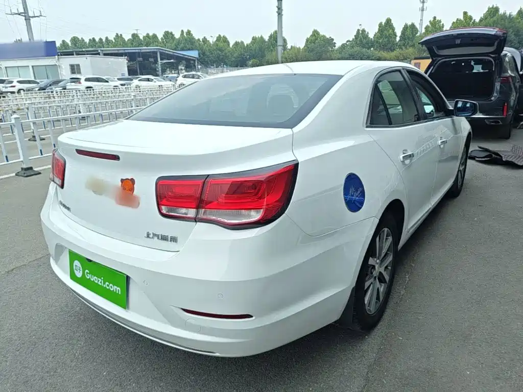 Malibu 2.0 L Auto Luxury