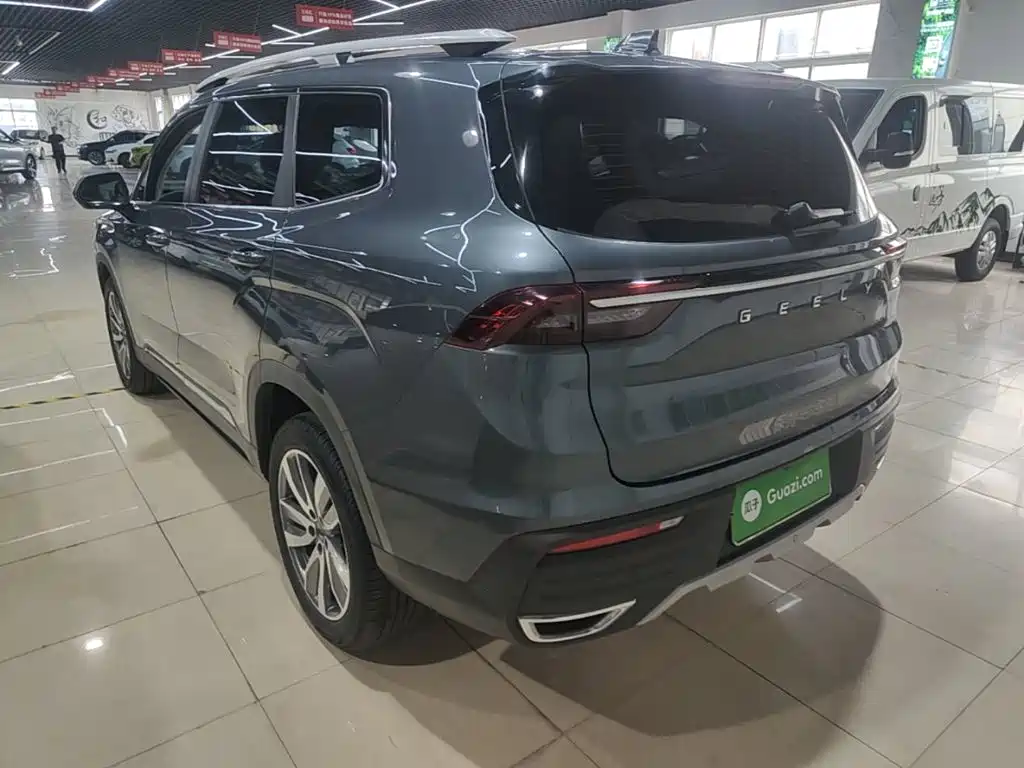 Haoyue 1.8 TD DCT Luxury 7-seat
