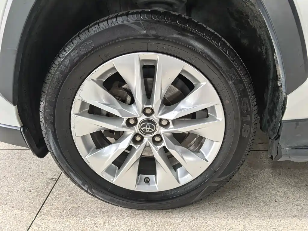 Wildlander 2.0 L CVT 2 WD Leading