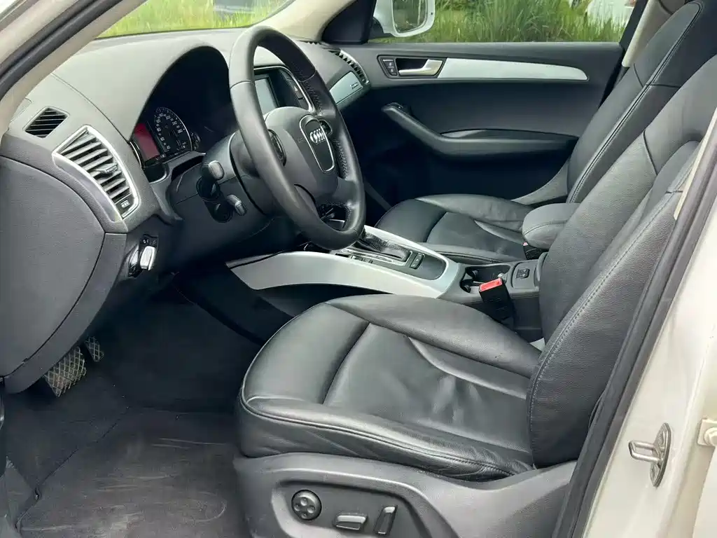 Audi Q5 2.0 TFSI Tech