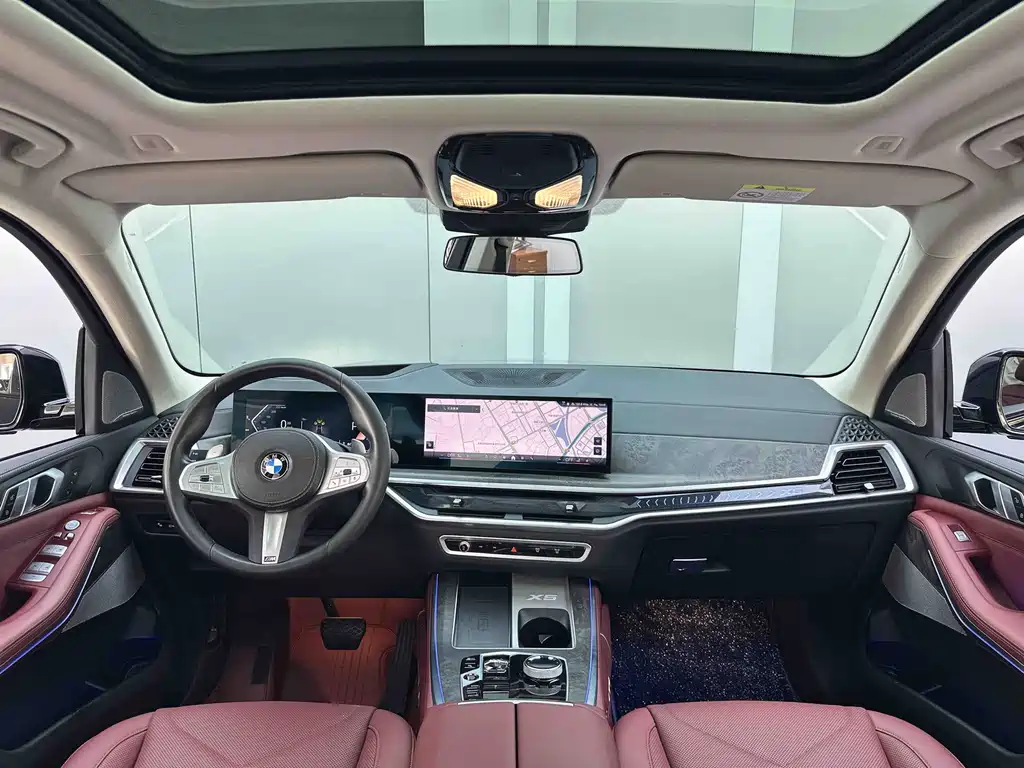 BMW X5 xDrive 30 Li Premium M Sport Night Package