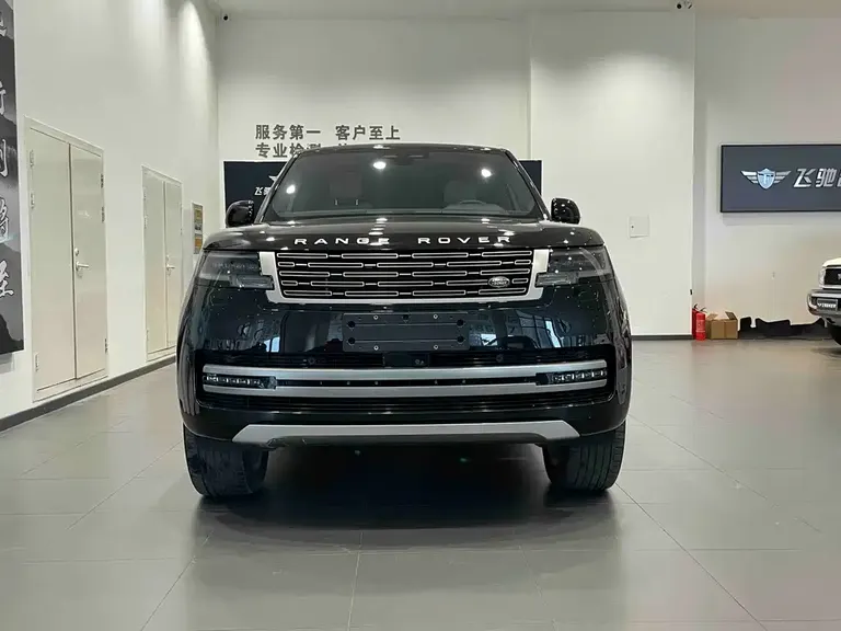 Land Rover Range Rover 3.0 L6 360 PS Prosperity