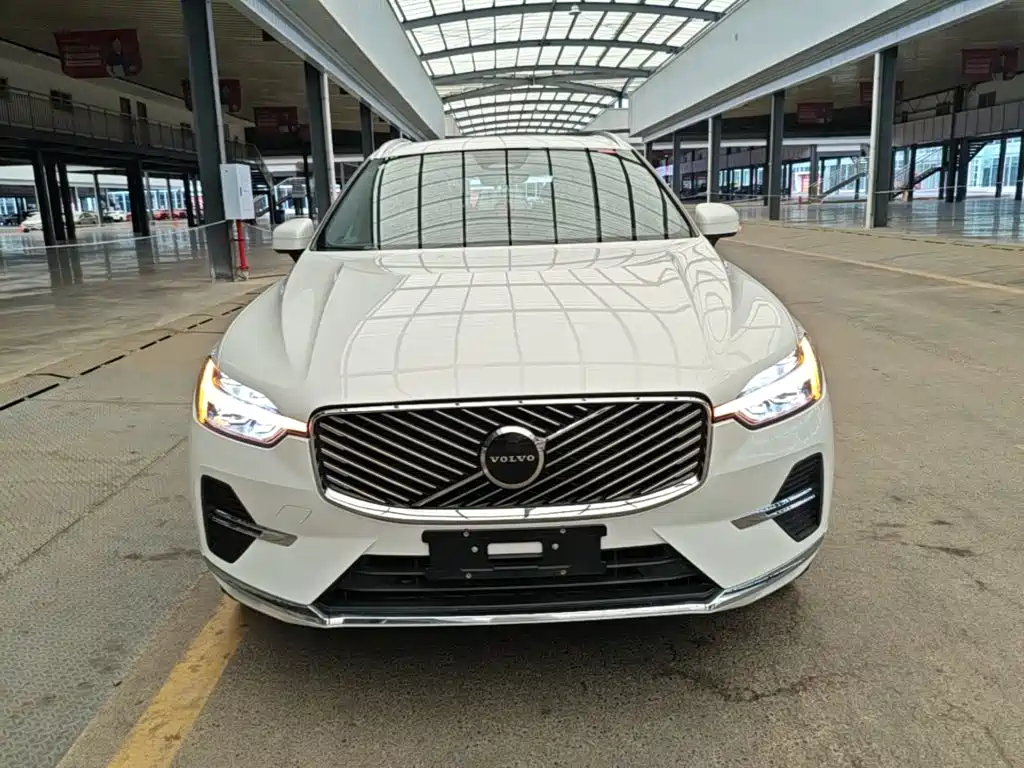 Volvo XC60 B5 4 WD Smart Ease Luxury