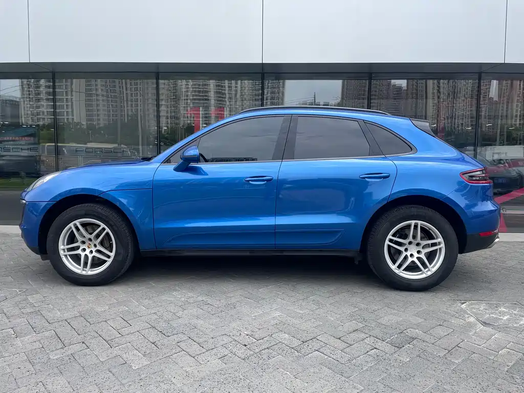 Macan Macan 2.0 T
