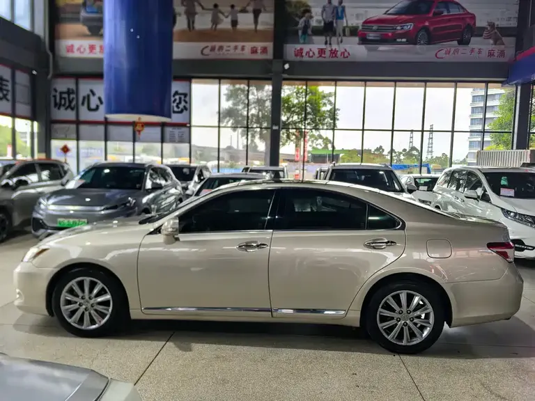 Lexus ES 350 Elegant