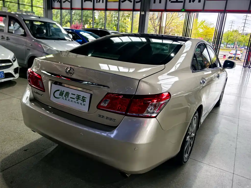 Lexus ES 350 Elegant