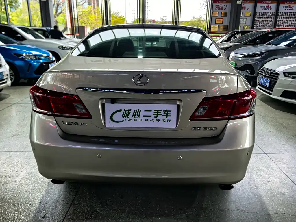 Lexus ES 350 Elegant