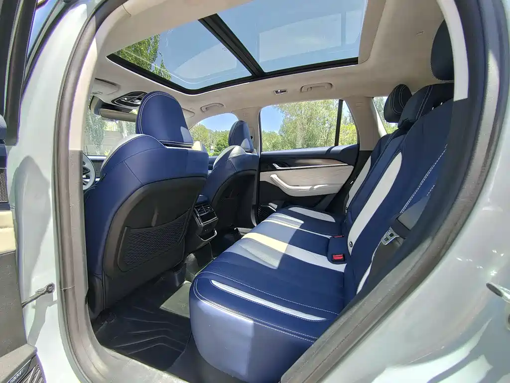 Xingyue L 1.5 T Thor Hi·F Hybrid Hybrid Super Swift
