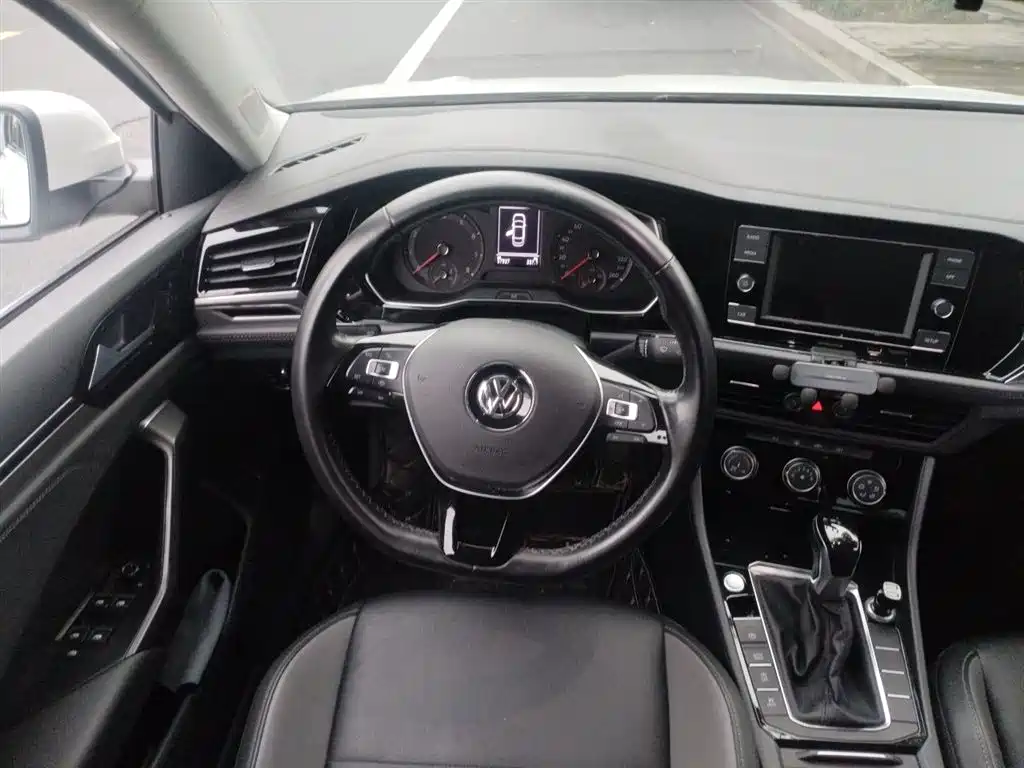 Sagitar 200 TSI DSG Comfort CN-VI